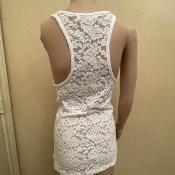 Lace back tank top - Picture 1 of 5